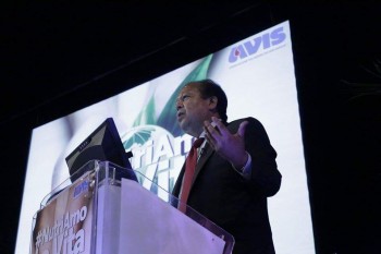 Prem Rawat-NUtriamo la vita_Pledge to Peace