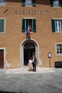 Lari-Oldham, 26 mah2016