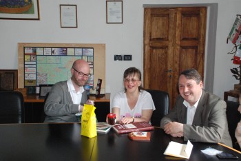 Lari-Oldham, 26 mah2016